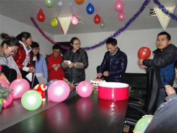 عيد ميلاد العامل ، 2 2018